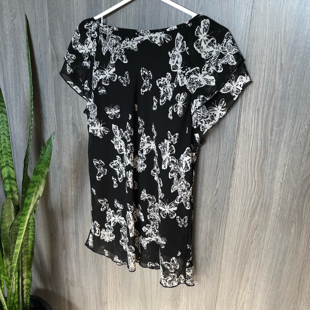 Cap Sleeve Butterfly Blouse - Picture 13 of 13